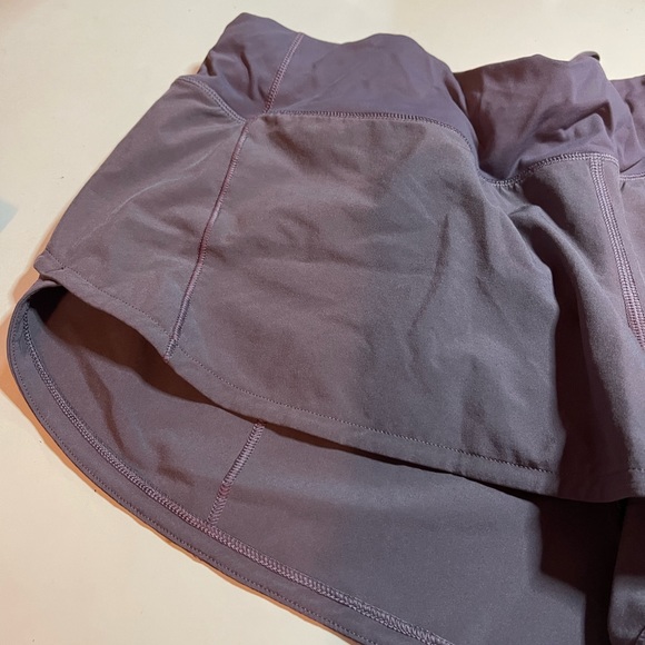 LULULEMON SPEED UP 2.5 Shorts!! - Picture 10 of 10